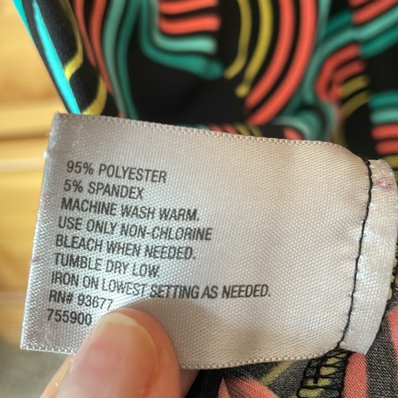 Retro print Worthington stretchy top in used condition - Picture 8 of 10